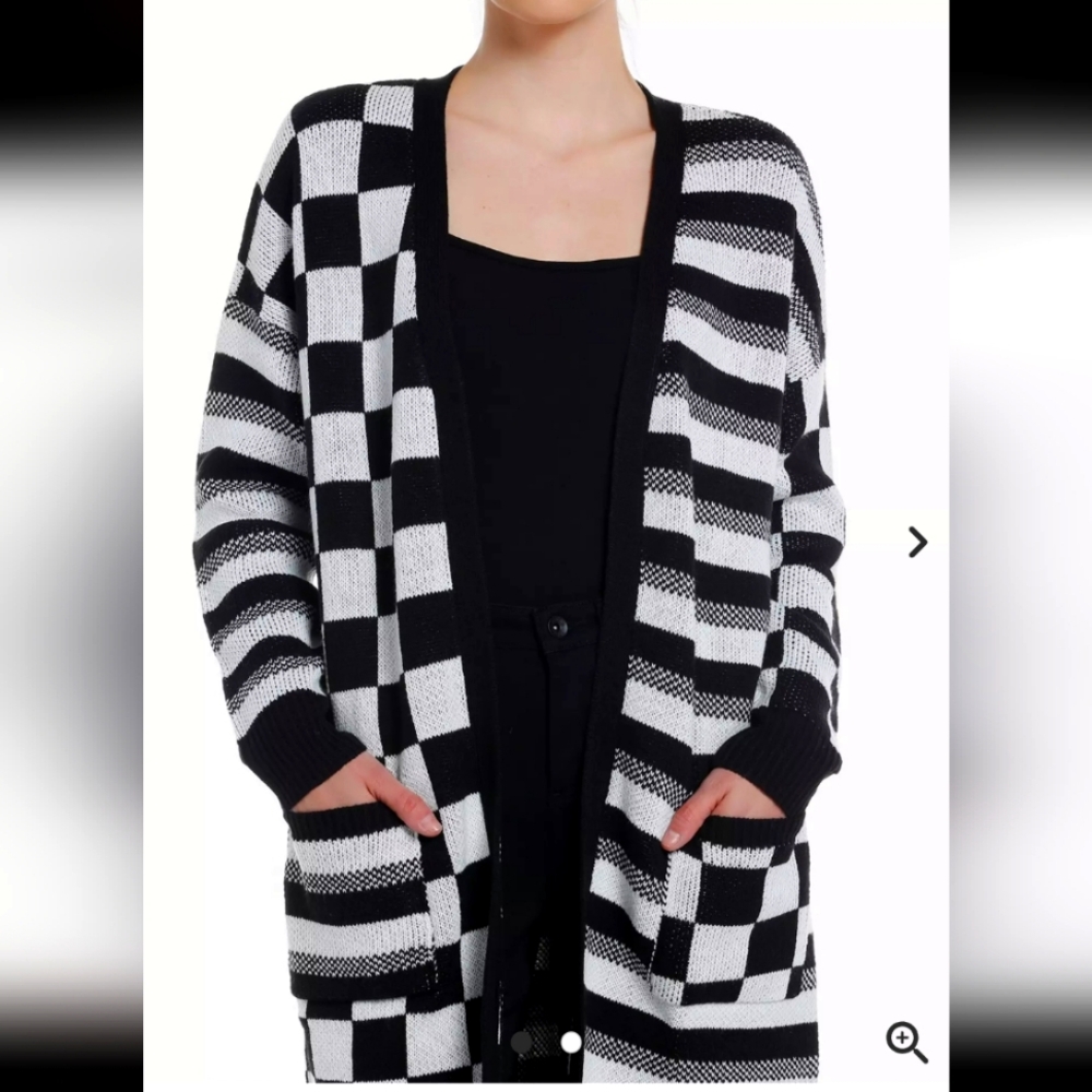 HOT TOPIC BRAND SOCIAL COLLISION BLACK AND WHITE CHECKERED STRIPED OPEN CARDIGAN